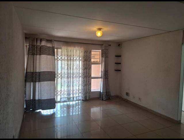 2 BEDROOM TOWNHOUSE FOR SALE IN MONDEOR